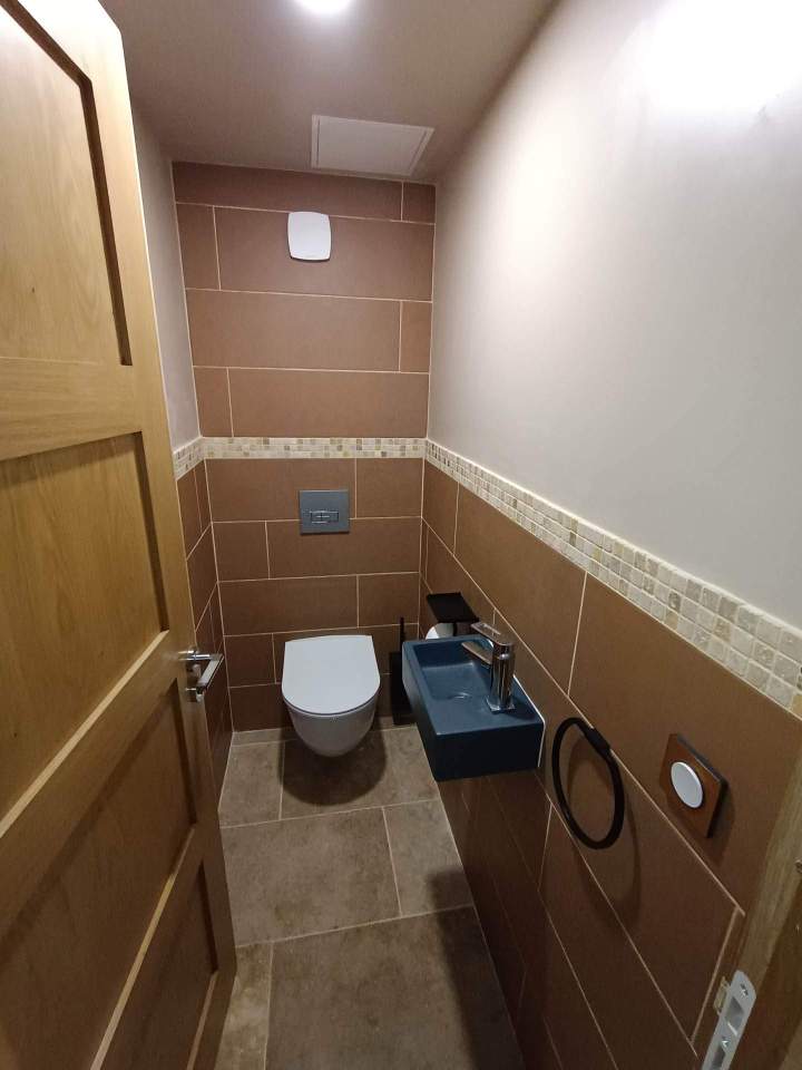 wc-plombier-Château-Thierry-soissons-aisne-oise-artisan-local-capeb-handibat-pmr